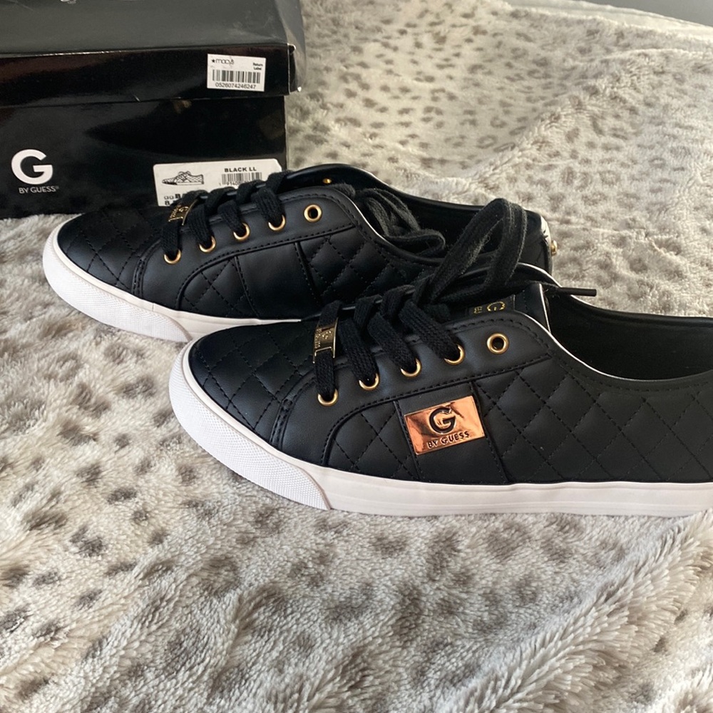 G by Guess Backer 2 woman’s shoes Black. Brand new